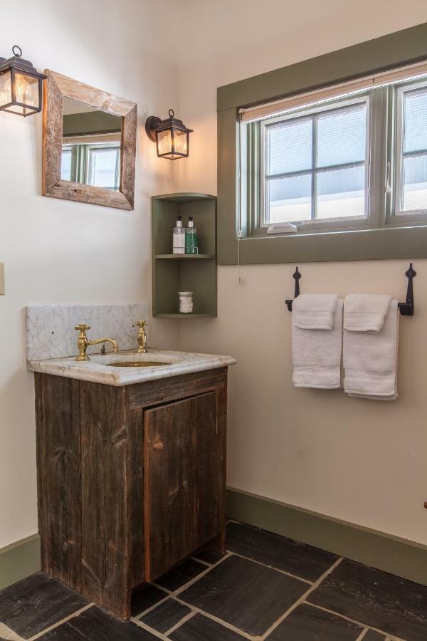 Bed and Breakfast Whitford House And Twin View Barn Addison Esterno foto