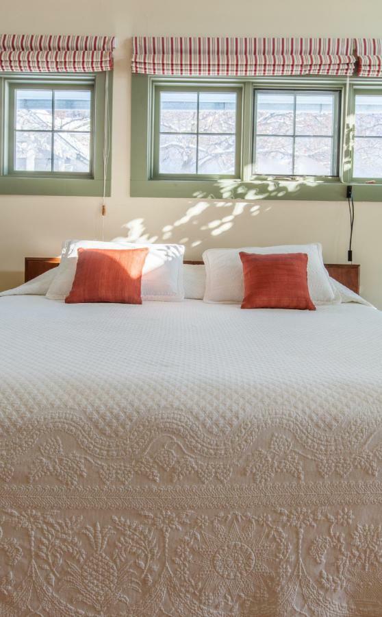 Bed and Breakfast Whitford House And Twin View Barn Addison Esterno foto
